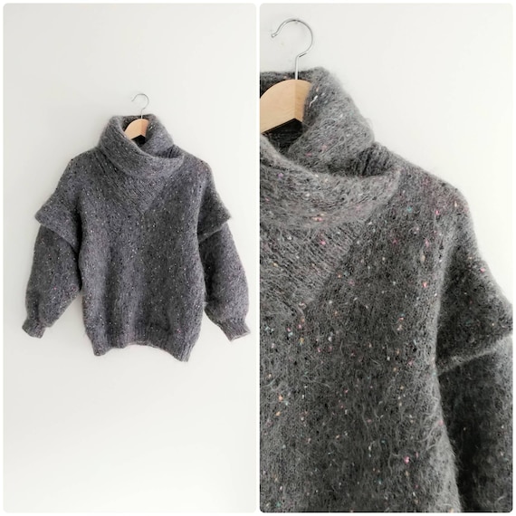 Small Vintage Womens Grey Fuzzy Mohair Knit 1980s