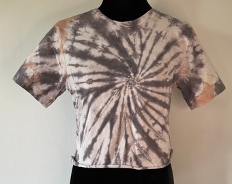 Pastel Grey and Tan Tie-Dye Crop Top | Soft Cotton Tie Dye Crop Top | Pastel Gray Tie Dye Tee | Small Tie Dye Cropped Top | Medium Tie Dye