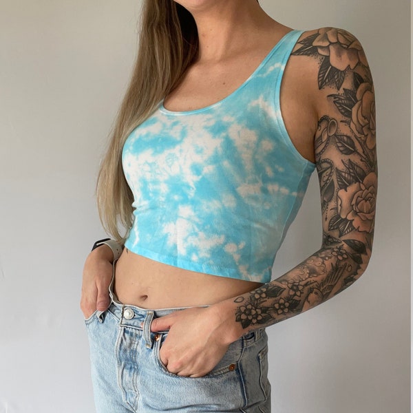 Blue and White Tie Dye Fitted Cropped Tank Top | Blue Tie-Dye Crop Top | Y2K Aqua Cloud Dye Tie Dye Cropped Tee | Powder Blue Cloud Tie Dye