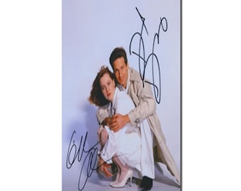 David Duchovny & Gillian Anderson Signed 8 x 10 Photo (Studio Shoot)