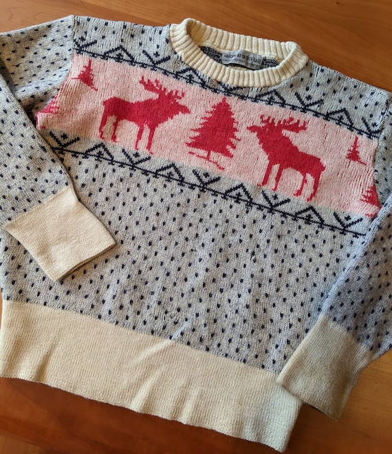 40s wool ski sweater, moose and tree design, 40s n