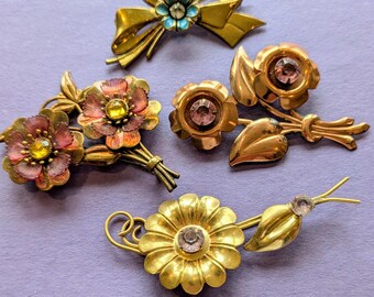 40s flower brooches, set of 40s flower brooches, vintage 40s jewelry, copper brooch, floral pins, floral brooches