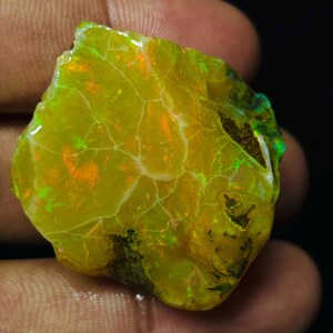 Rare Rare Quality Honeycomb Pattern Opal Rough, Natural Ethiopian Crystal Welo Opal Rough, Oil Opal Rough, 93.00 Carat, 28x32 MM, SS701