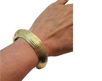 Vintage Gold Tone Ribbed Hinged Bracelet