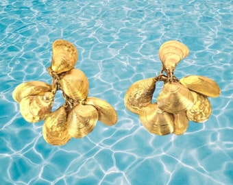 Vintage Napier Bracelet Seashell Earrings  |  Eugene Bertolli Clam Clip Gold Tone Earrings| Signed Book Piece Earrings