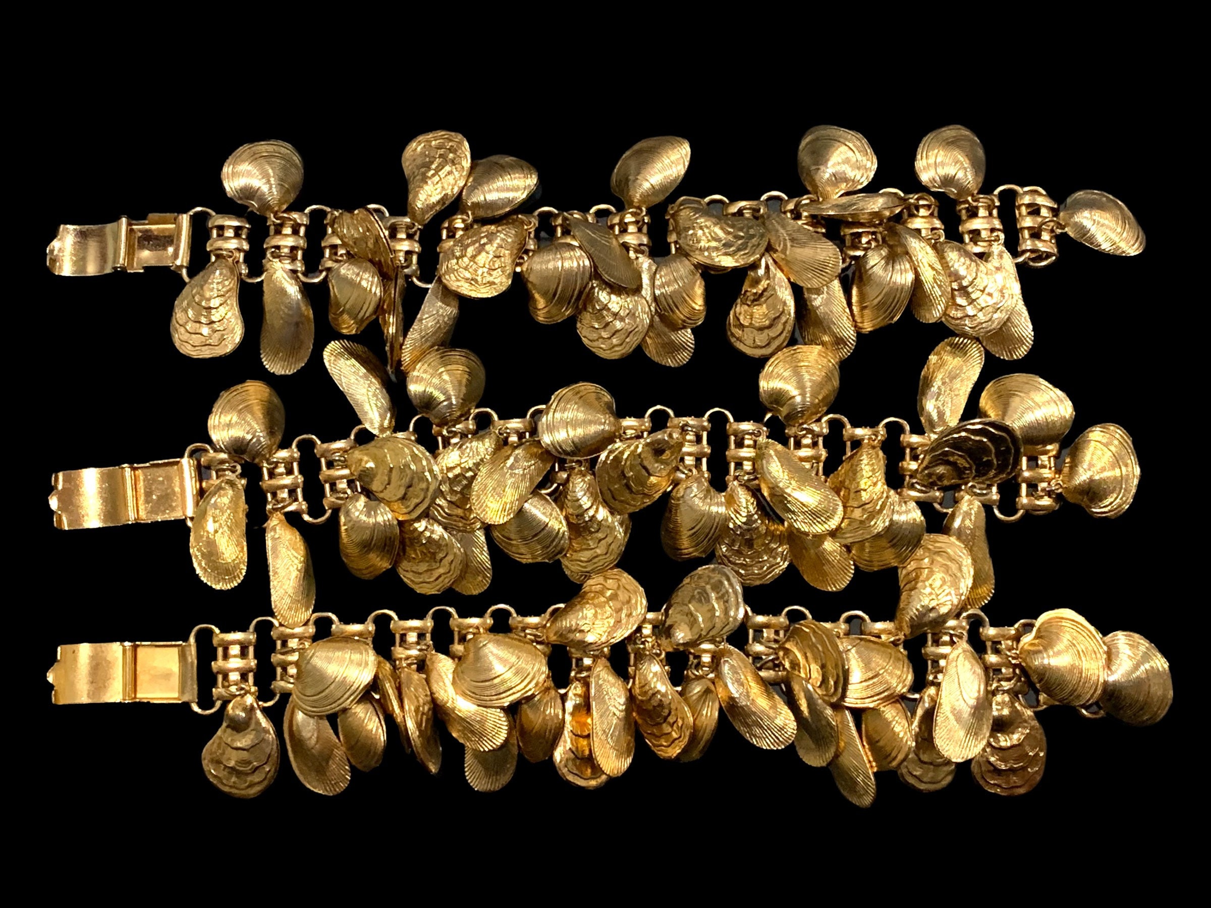 Vintage Napier Seashell Charm Bracelet| Gold CHARM Bracelet