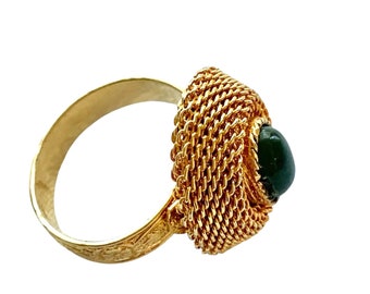 Vintage Costume Gold Tone Mesh and Green Cabochon Ring