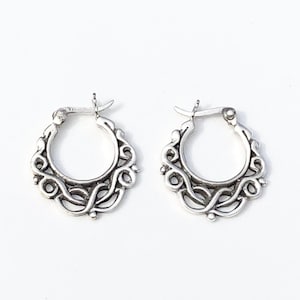 925 Sterling silver Bali hoop earrings, vintage hoop earring, Bali earrings, intricate Bali hoops, boho hoop earrings, bohemian hoops