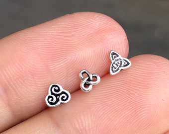 925 Sterling Silver Tiny Triple Spiral Triskele Triskelion Celtic Symbol 10 mm Post Stud Earrings 925 Sterling Silver Tiny Triple Spiral Triskele Triskelion Celtic Symbol 10 mm Post Stud Earrings