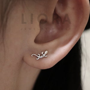 925 Sterling silver Gecko stud earrings, Gecko earrings, silver Gecko, Lizard Earrings, Salamander earrings, animal earrings, Gecko lover