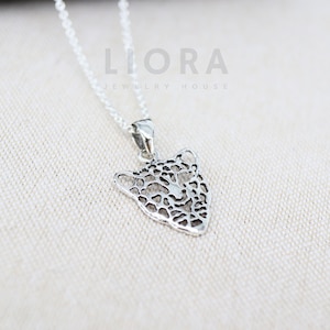 925 sterling Silver Leopard Pendant Necklace, Leopard Necklace, Silver Leopard Charm, Leopard Gift, Cat Necklace, Animal Necklace