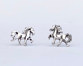 925 Sterling silver horse stud earrings, horse earrings, silver horse earrings, horse lover gift, animal earrings, horse gifts, kid earrings