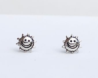 925 Sterling silver sun stud earrings, oxidized silver sun earrings, smiley sun earrings, smile sun earrings, smile face sun, happy sun, sun