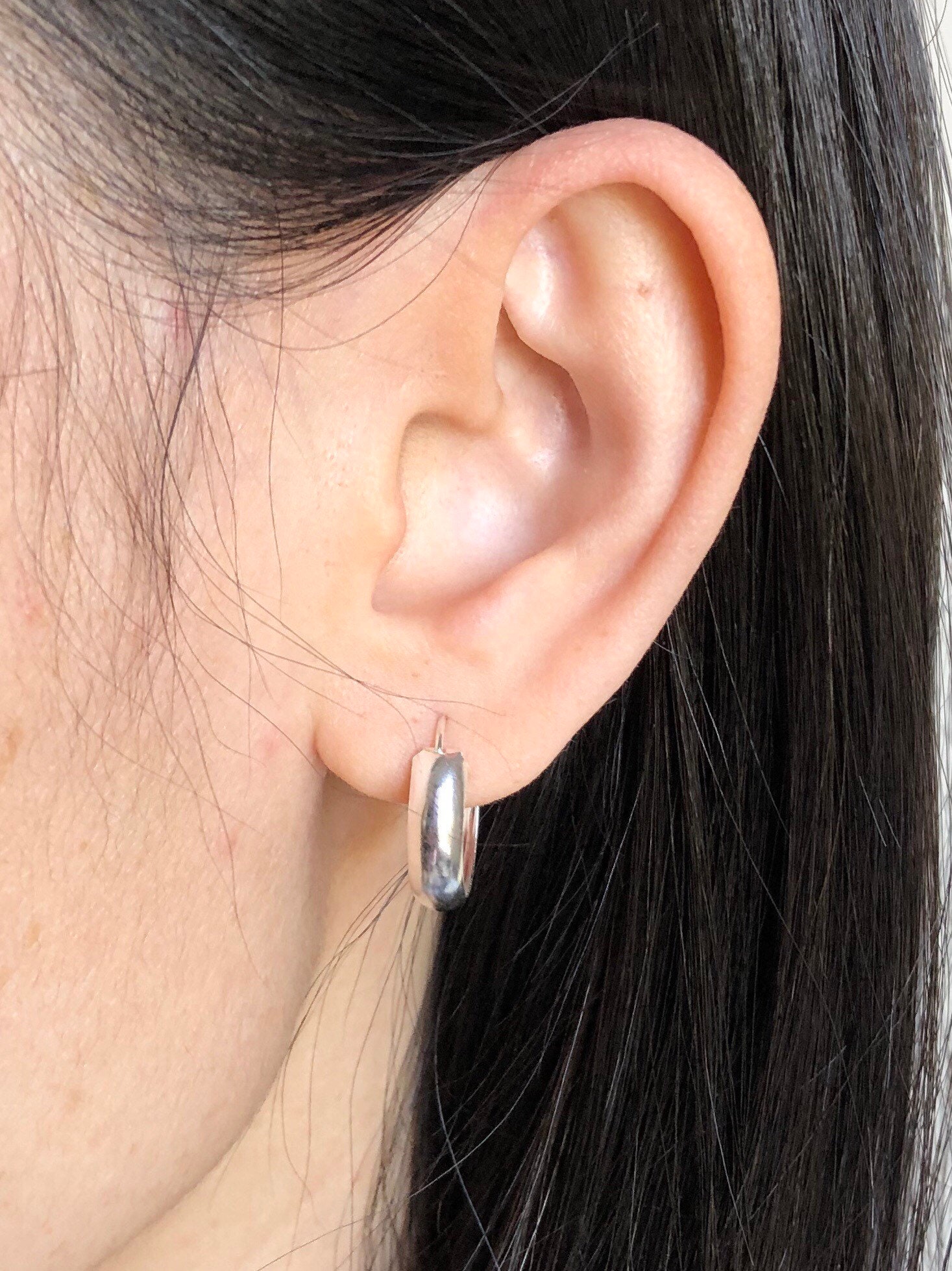 ★Hei★ [Yang Hye-ji wearing][sv925] cubic thin hoop earring PAVED CZ CRYSTALS STERLING SILVER ~HUGGIE HOOP EARRINGS