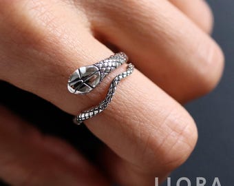 925 Sterling Silver Snake Wrap Ring, Snake Ring, Serpent ring, Stackable Ring, Boho Ring, Animal Ring, Snake Lover Gift