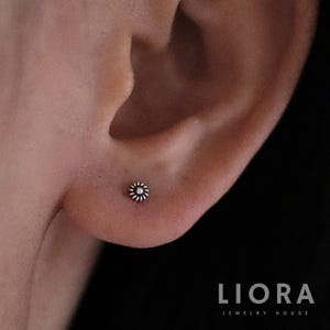 925 Sterling Silver Super Tiny Flower Stud Earrings, Flower Earrings, Small Flower Earrings, Flower Studs, Kid Earrings, Mini Flower