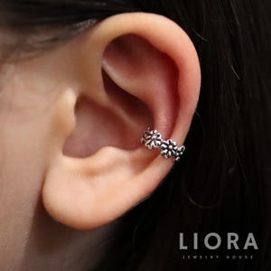 925 Silver Flower Ear Cuff, No Piercing Earring, Adjustable No Piercing Cartilage Clip On, flower Cuffs Earrings, Flower Ear Wrap