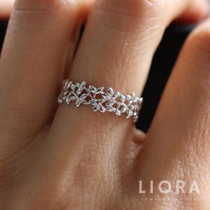Delicate Floral Vine Sterling Silver Rings, Flower ring, Vine Ring, Leaf ring, Stackable Ring, Boho Ring, floral ring, botanical ring