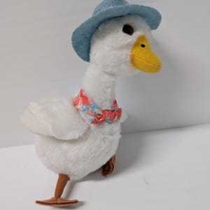 Ty Beanie Baby Jemima Puddle Duck Plush 8" High – Peter Rabbit Collection – Vintage Stuffed Animal with Hat – Beatrix Potter Toy