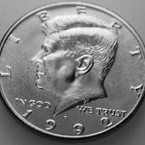 1992-P Kennedy Half Dollar Mint State Uncirculated BU Nice No Problem Coin