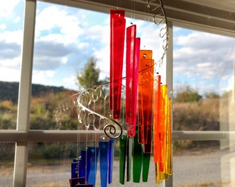 Rainbow Glass Spiral Wind Chimes - Jules Tones