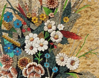手作りの花柄モザイクタイルアート：大理石の花瓶のバックスプラッシュ