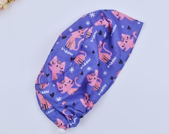 女性用 Meow Cats ユーロ スクラブ キャップ、猫のポニーテール スクラブ キャップ、面白い猫のユーロ スクラブ キャップ、猫のサージカル キャップ、サテンの裏地付きスクラブ キャップ。