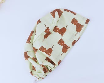 Dachshunds Euro Style scrub cap, Dachshunds ponytail scrub cap, Dogs Scrub cap with ponytail holder, Satin Lined Scrub cap, 3STYLE scrub cap