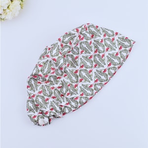 Flowers Euro Scrub Cap for Women, Floral Euro Scrub Cap. Surgical cap Satin Lined Option. Satin lined scrub cap.