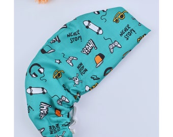 Never stop Euro Scrub Caps, lustige chirurgische Eingriffsmützen, optional Satinfutter und Knöpfe, 100% Baumwolle, europäische Scrub Cap mit Knebelverschluss