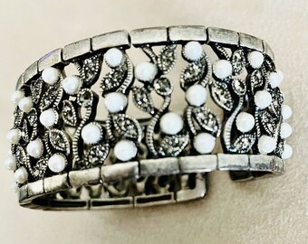 Vintage Monet Fashion Jewelry Cuff Bracelet Designer Signed