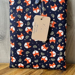 Book sleeve, Padded iPad sleeve, Book cosy, Fox book cosy, Foxes book sleeve, Fox iPad sleeve, Fox gift idea,
