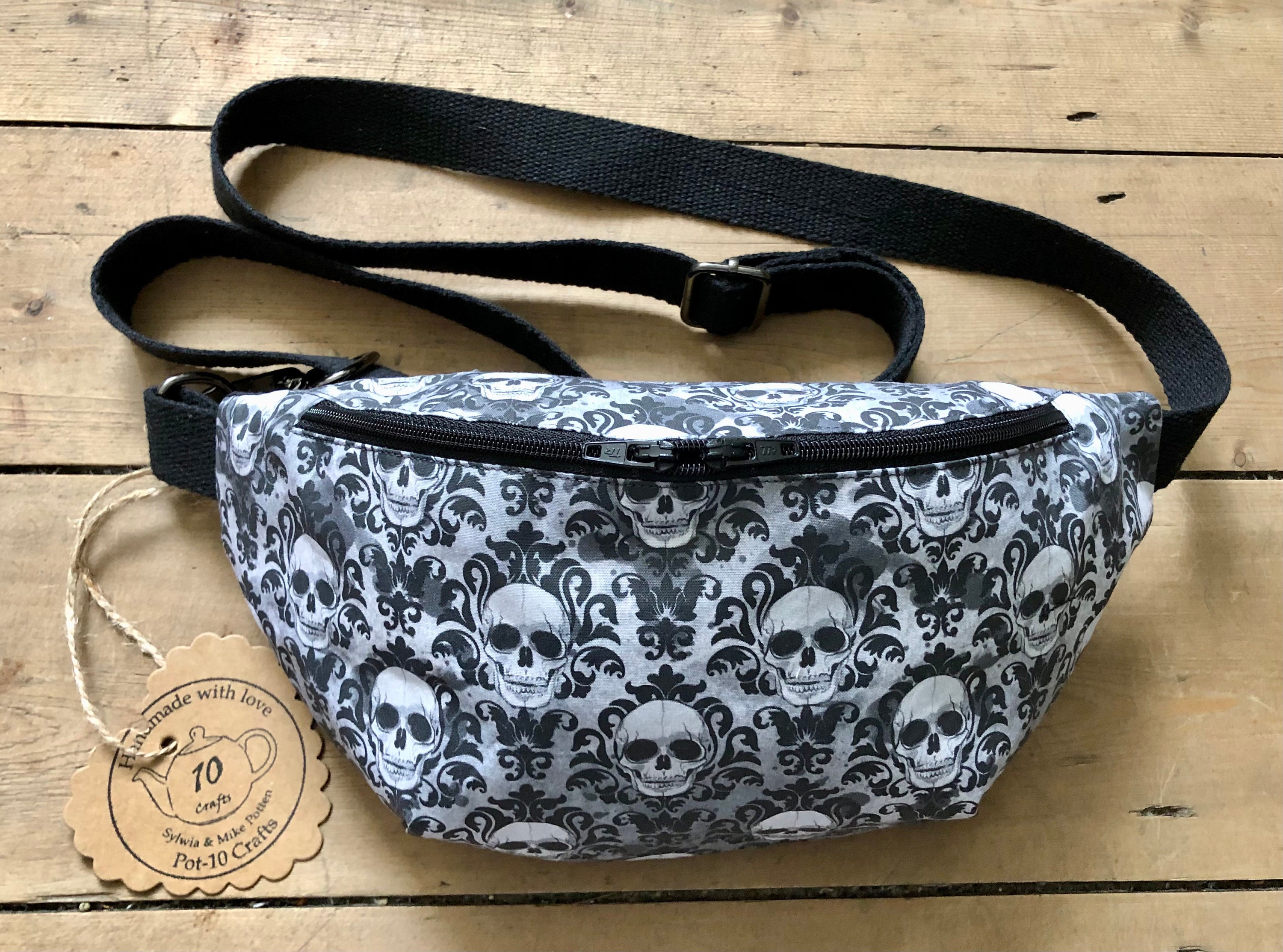 Halloween Skull Embossed Waist Bag, Gothic Chain Decor Fanny Pack,  Steampunk Chest Crossbody Bag - Temu Bulgaria