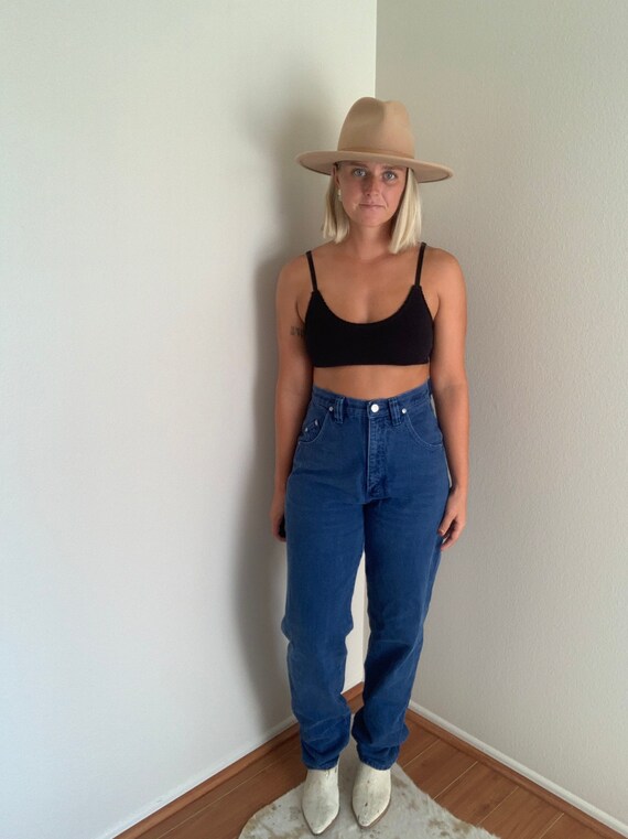 80’s wrangler jeans // high waisted // mom jean //