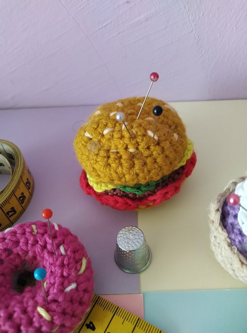 Nadelkissen Fake Food, Nadelkissen Lebensmittel, Pin Cushion, Nadelkissen in Lebensmittelform, Lebensmittel Miniaturen Bild 5