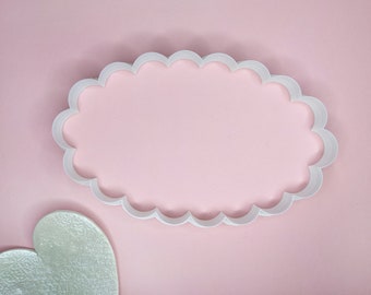 Scalloped Oval Pottery Cutter: Clay & Cookie Tool