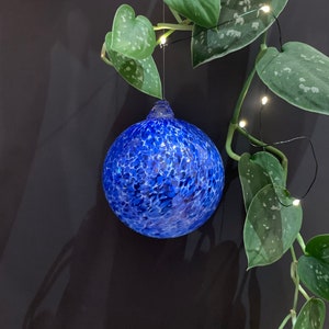 Hand blown glass bauble Royal Blue image 2
