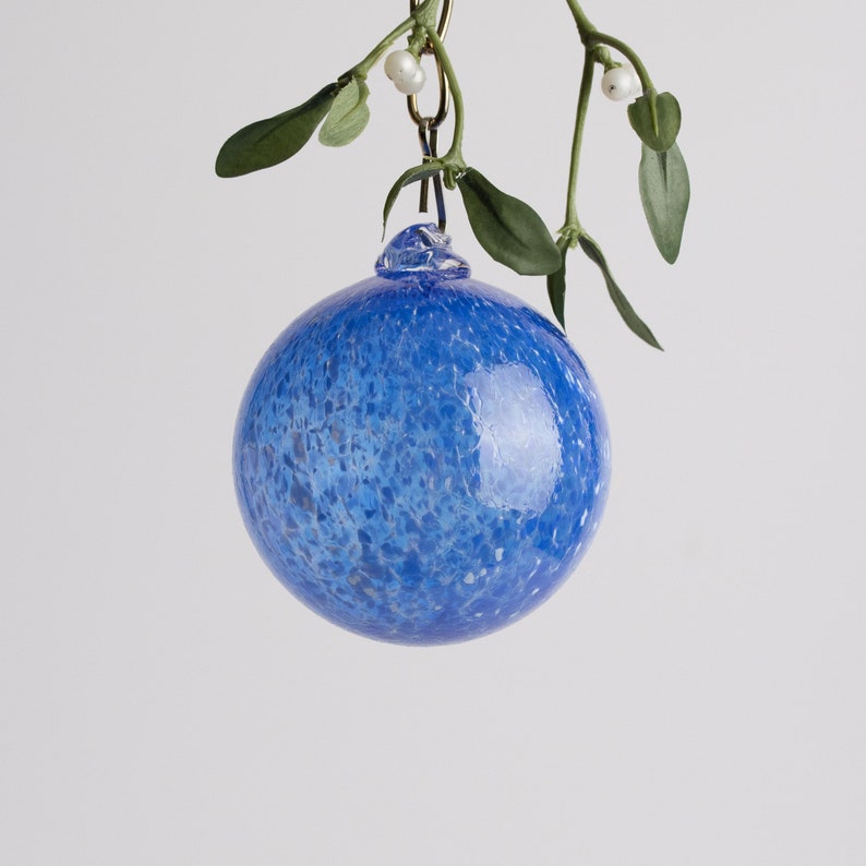 Hand blown glass bauble Royal Blue image 3