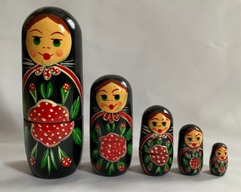 Russian Doll Babushka Traditional Black