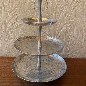 3-tier cake stand