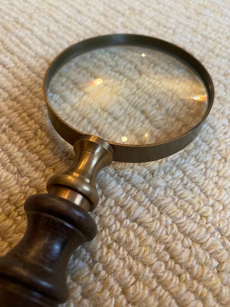 Compact Wooden Magnifying Glass