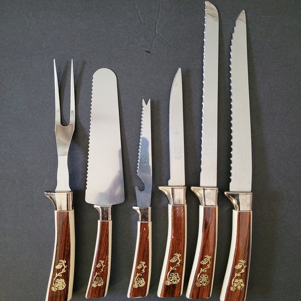 Lifetime Cutlery made in Sheffield, England Fleur d'Or MCM plastic flowers design wood gold