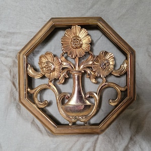Vintage Syroco gold flower plaque daisy flower vase plastic MCM 1962 art