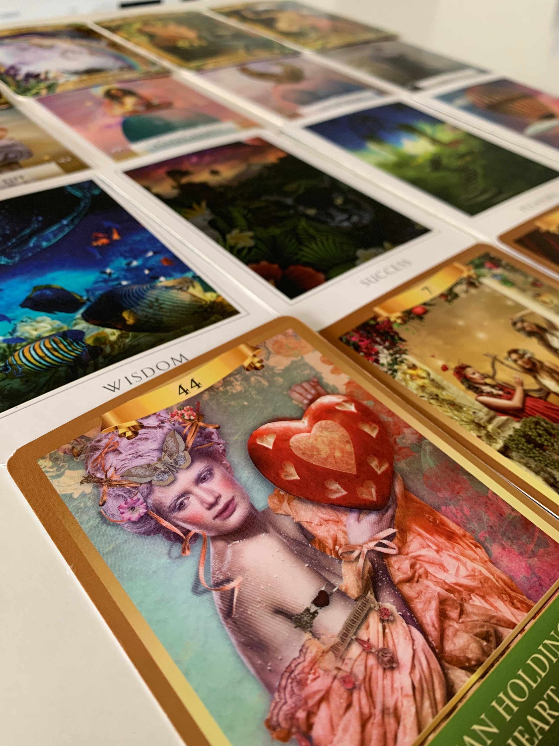 Lecture Psychique de Tarot Oracle Détaillé Répandre L'amour ou L'orientation La Relation Carrière