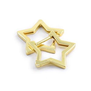Stern Ohrringe Gold, Stern Creolen 925 Silber 14K vergoldet, Creolen in Stern Form, Huggie Ohrringe, Stern Schmuck Geschenk für Frauen