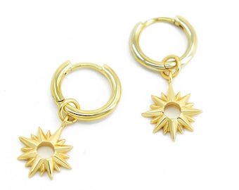 Sun-oorbellen goud, Huggie Hoops met Sun Charm 14K verguld 925 zilver, zomer bungeloorringen art deco, boho-sieraden cadeau voor haar