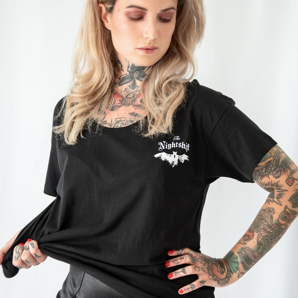 TShirt Damen Schwarz Fledermaus | T Shirt Spruch | Tier Grafik T-Shirts | Halloween TShirt | Gothic Shirt | Vintage Shirt Retro