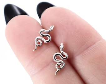 Schlangen Ohrringe Silber 925, Coole Schlangen Ohrstecker, kleine Ohrstecker Silber, Ohrring Schlange, Gothic Schmuck Geschenk für Frauen