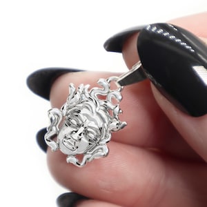 Colar Medusa Prata 925, Pingente Medusa Mitologia, Colar Medusa Cobra Prata, Joia Gótica de Bruxa Presente para Ela