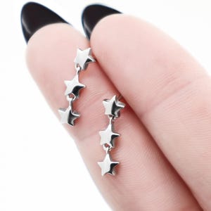Boucles d'oreilles pendantes étoiles argent 925, beaux clous étoiles, boucles d'oreilles délicates, boucles d'oreilles gothiques, cadeau bijoux céleste pour elle